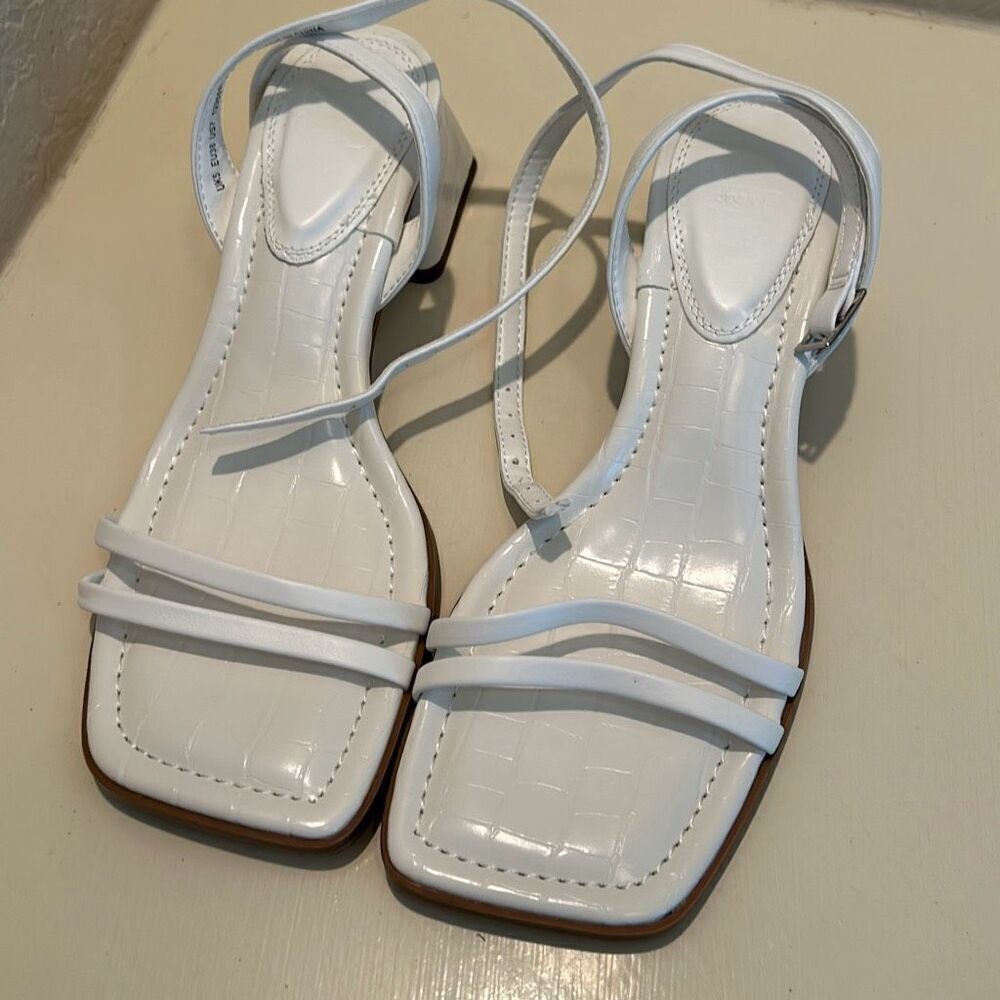 ASOS Women's 7 Strappy Block Heel White Faux Leather Square Toe Semi Formal New